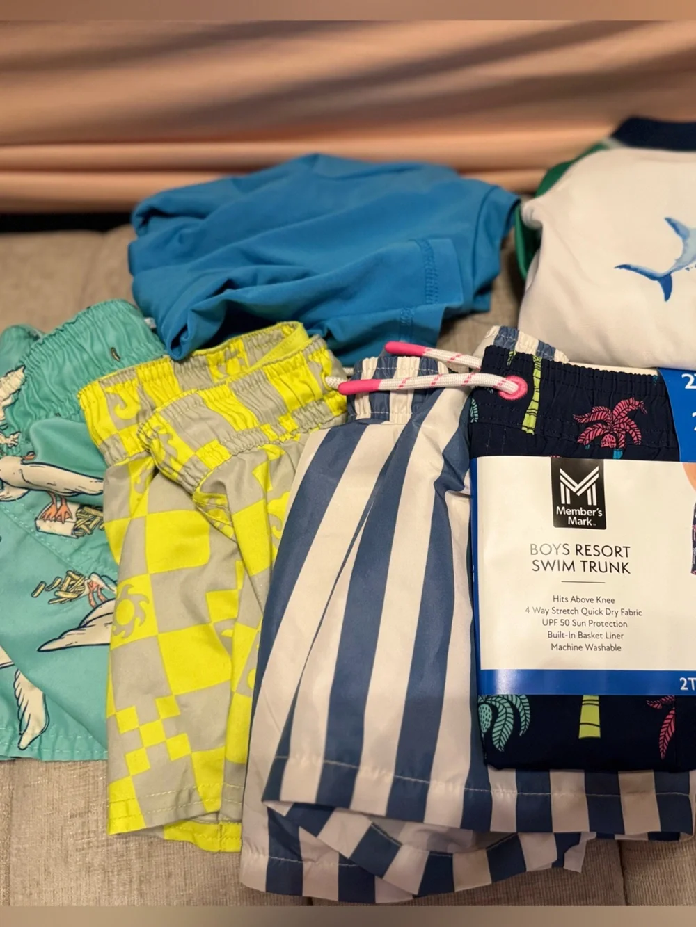 Boys Swim Lot